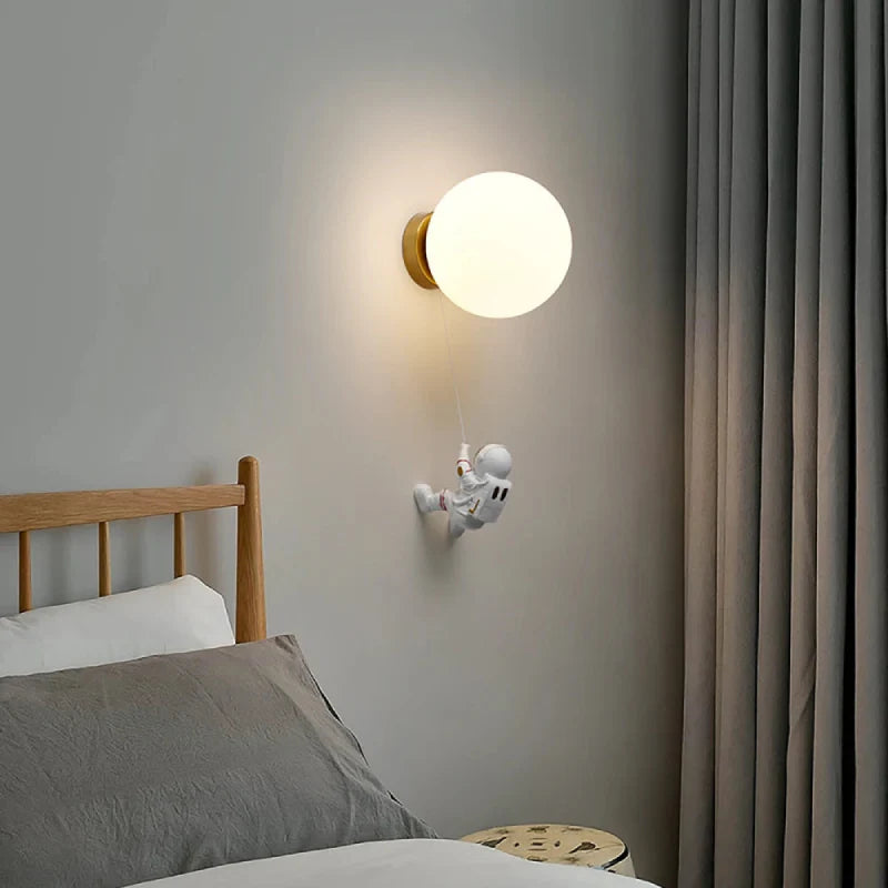 Man in the Moon Creative Wall Lamp