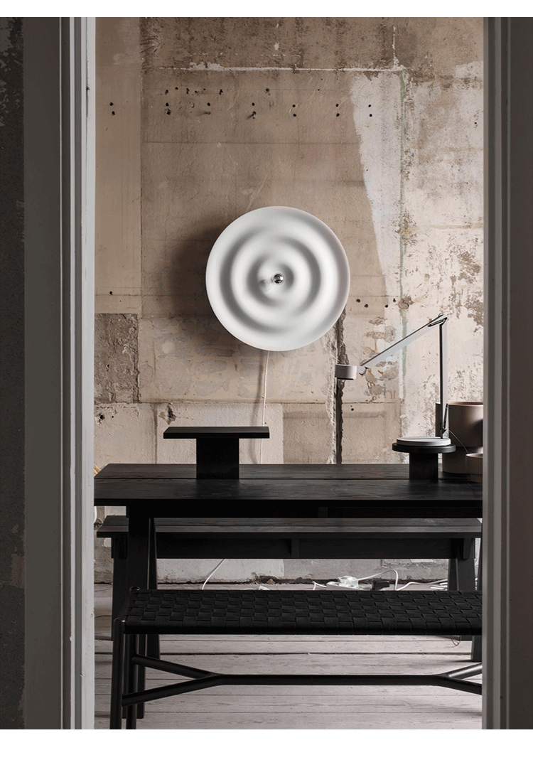 Sound Wave Minimalist Wall Lamp