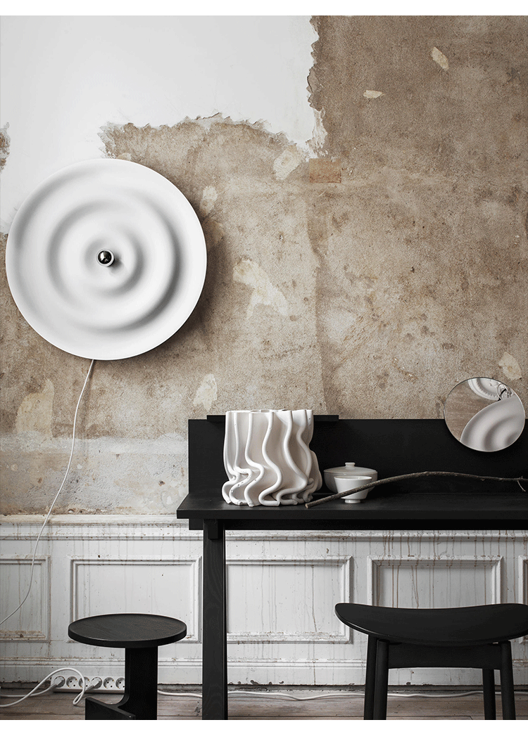 Sound Wave Minimalist Wall Lamp