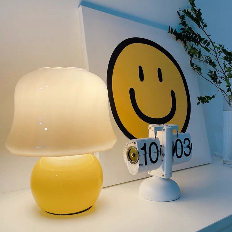 TinTin Mushroom Vintage Glass Table Lamp