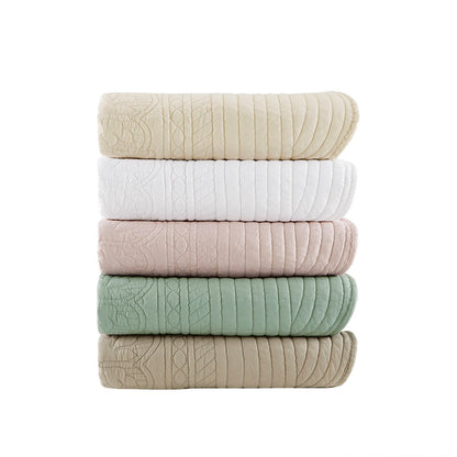 Tuscany Oversized Quilted Throw with Scalloped Edges