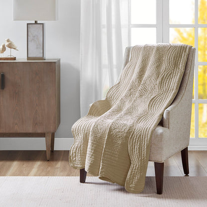 Tuscany Oversized Quilted Throw with Scalloped Edges