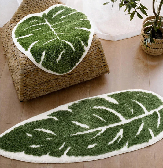 Monstera In White Bath Mat