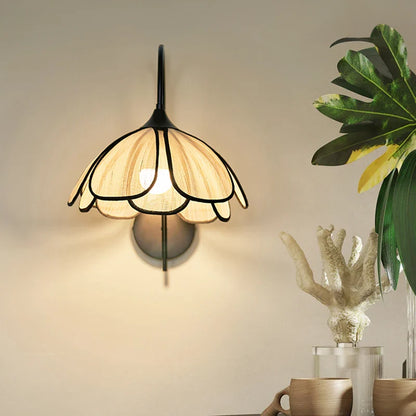 Petal Bloom Wall Lamp
