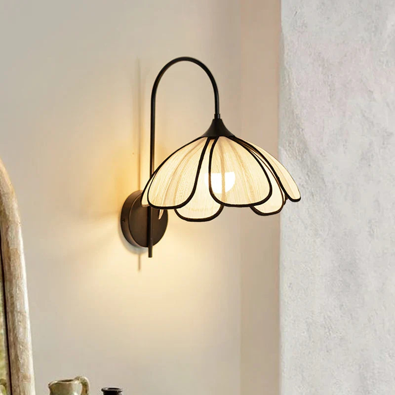 Petal Bloom Wall Lamp