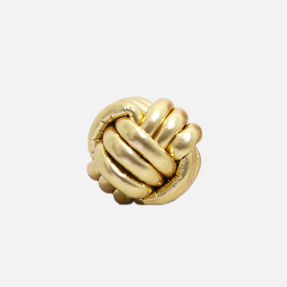 Twist Pillow Knot Round