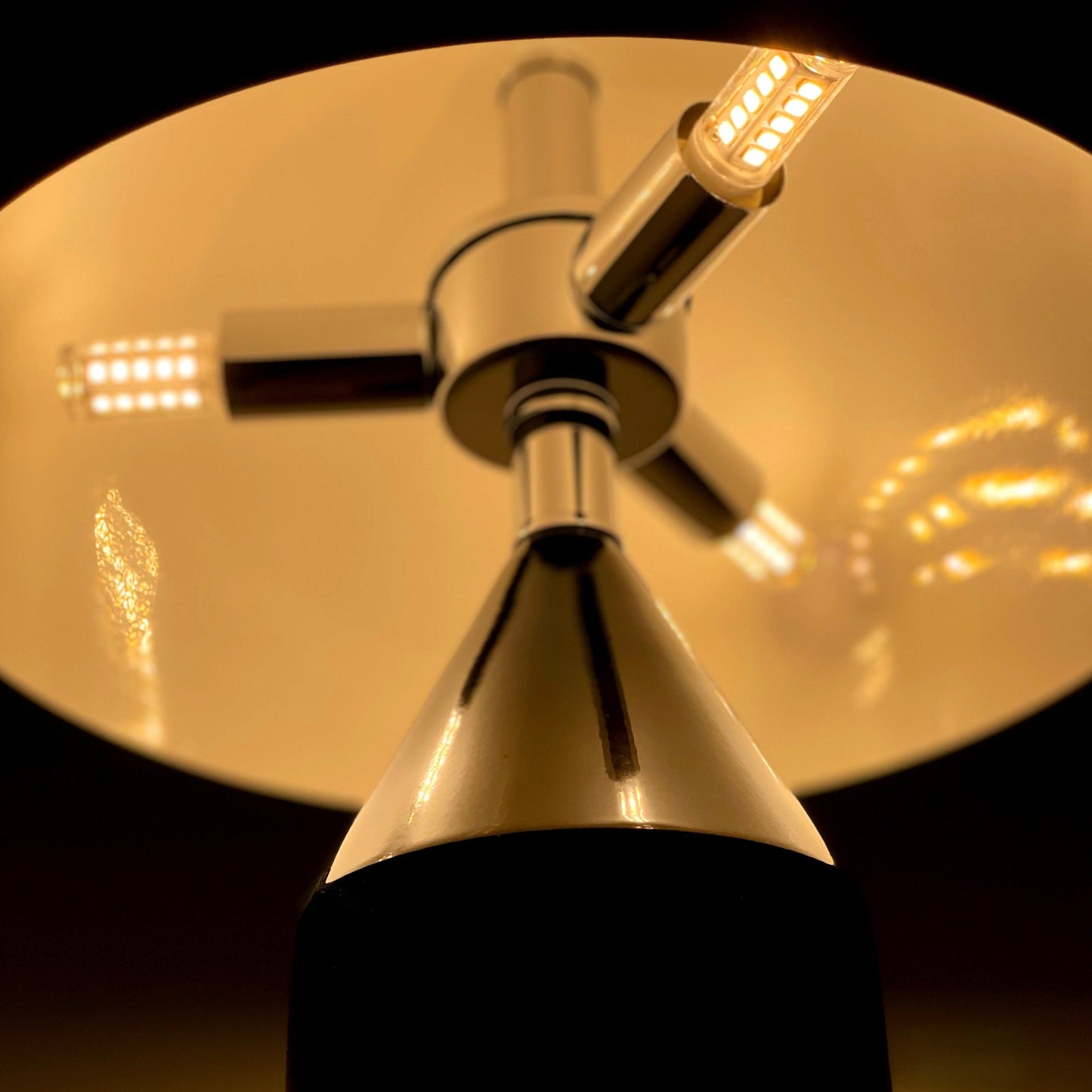 Vico Mushroom Table Lamp